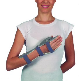 Τhermo 943 foam wrist splint with thumb left